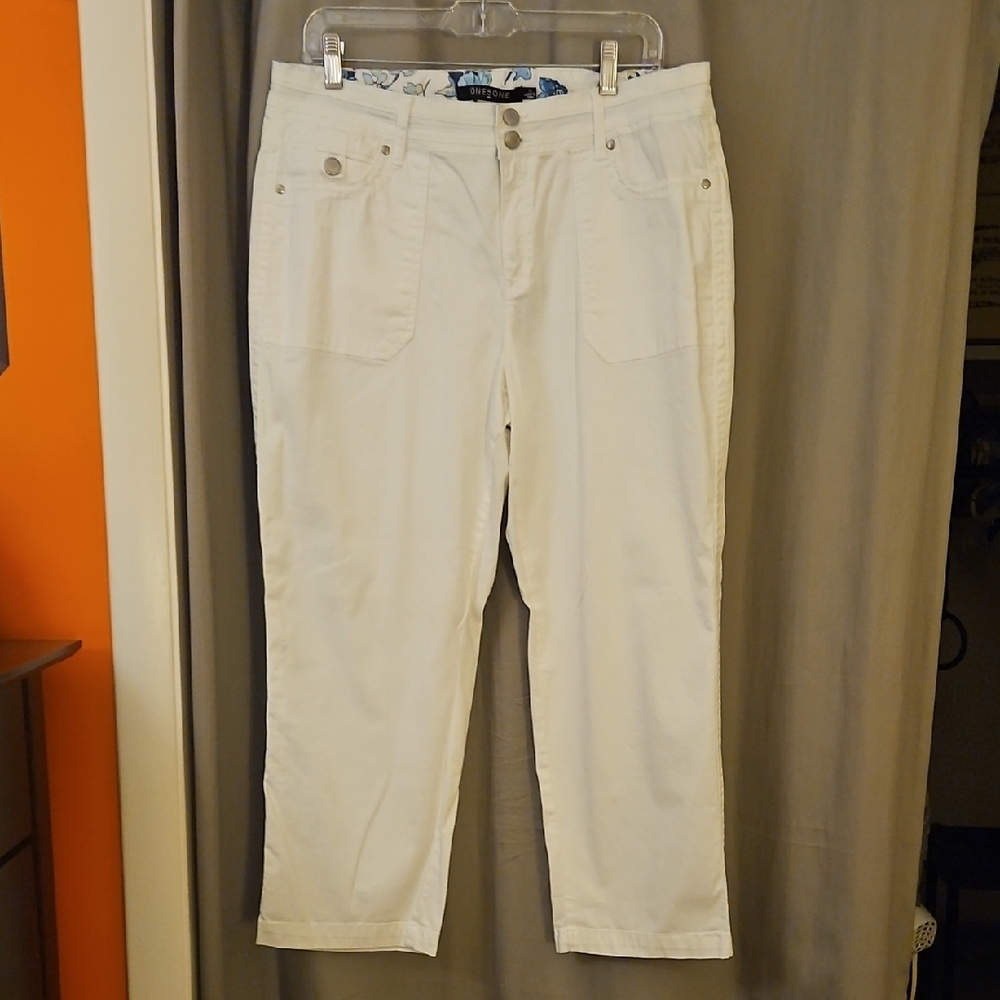 ONE5ONE White Pants with Blue Floral Print